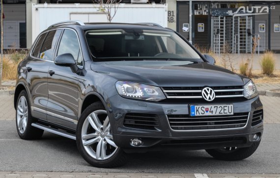 Volkswagen Touareg 3.0 V6 TDI BMT 4x4 A/T, 180kW (2013) / AJ NA SPLÁTKY / PROTIÚČET / 2013 šedá