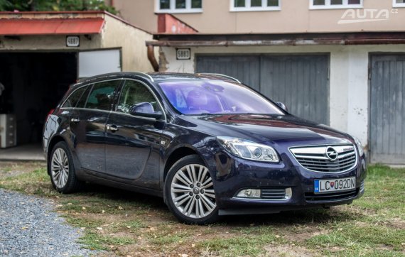 Opel Insignia ST 2.0 CDTI 2012 143kW AT/6 / AJ NA SPLÁTKY / PROTIÚČET 2012 modrá