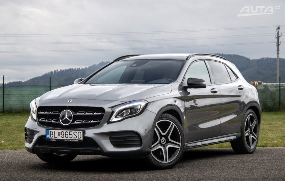 Mercedes-Benz GLA 250 4MATIC AMG Line / 155kW / A7 / ZÁRUKA / AJ NA SPLÁTKY / PROTIÚČET 2018 - hlavní pohled