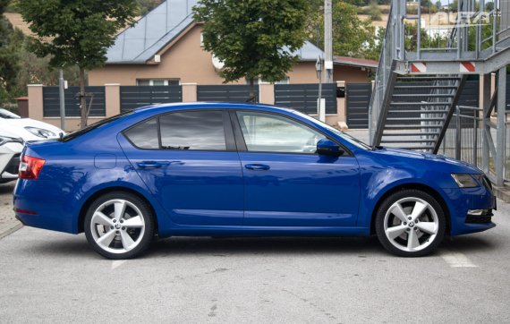 Škoda Octavia 2.0 TSI Ambition DSG / 140kW / A7 / ZÁRUKA / AJ NA SPLÁTKY / PROTIÚČET 2018 modrá