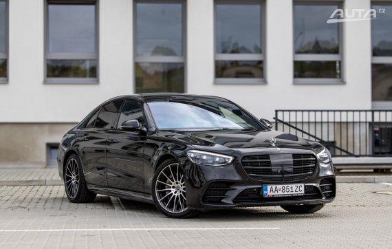 Mercedes-Benz S trieda Sedan 500 4MATIC 320kW AT/9 2021 / AJ NA SPLÁTKY / PROTIÚČET 2021 černá