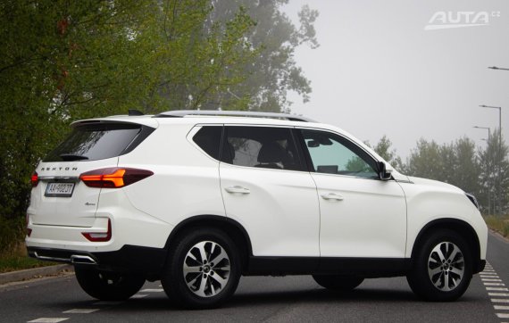 SsangYong Rexton 2.2 e-XDI AWD 2024 bílá