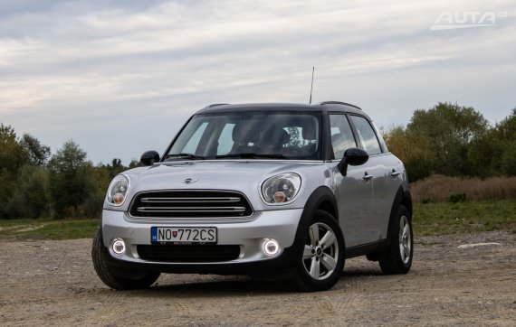 Mini Countryman Cooper D, 82kW (2016) / AJ NA SPLÁTKY / PROTIÚČET / 2016 - hlavní pohled
