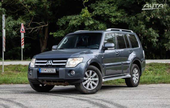 Mitsubishi Pajero 3.2 DI-D 4x4 A/T, 147kW (2010) / AJ NA SPLÁTKY / PROTIÚČET / 2010 - hlavní pohled