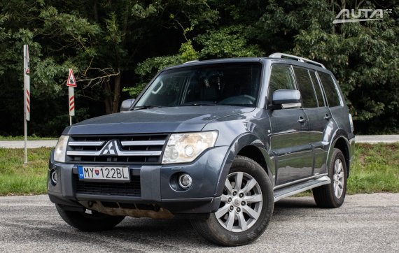 Mitsubishi Pajero 3.2 DI-D 4x4 A/T, 147kW (2010) / AJ NA SPLÁTKY / PROTIÚČET / 2010 šedá