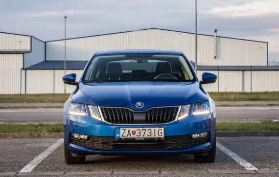 Škoda Octavia 1.6 TDI 85kW MT/5 2019 / AJ NA SPLÁTKY / PROTIÚČET 2019 modrá