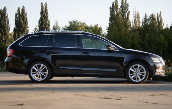 Škoda Octavia Combi 2.0 TDI DSG, 110kW, A6 / AJ NA SPLÁTKY / PROTIÚČET / 2017 černá