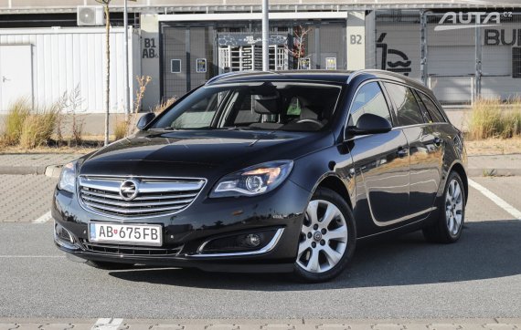 Opel Insignia ST 2.0 CDTI A/T, 120kW (2014) / AJ NA SPLÁTKY / PROTIÚČET / 2014 - hlavní pohled