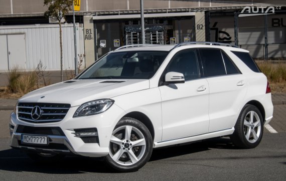 Mercedes-Benz ML 350CDI 4Matic / 190kW / A7 / ZÁRUKA / AJ NA SPLÁTKY / PROTIÚČET 2014 - hlavní pohled