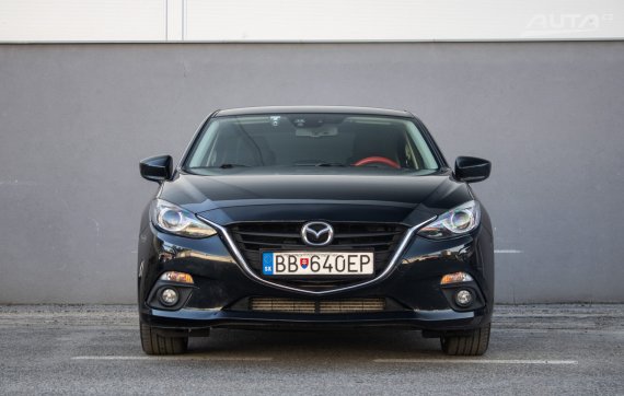 Mazda 3 2.2 Skyactiv-D, 110kW (2013) / AJ NA SPLÁTKY / PROTIÚČET / 2013 černá