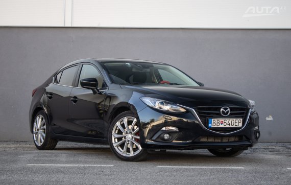 Mazda 3 2.2 Skyactiv-D, 110kW (2013) / AJ NA SPLÁTKY / PROTIÚČET / 2013 černá