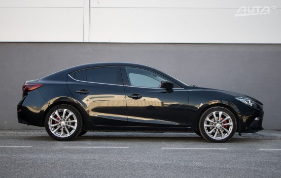 Mazda 3 2.2 Skyactiv-D, 110kW (2013) / AJ NA SPLÁTKY / PROTIÚČET / 2013 černá
