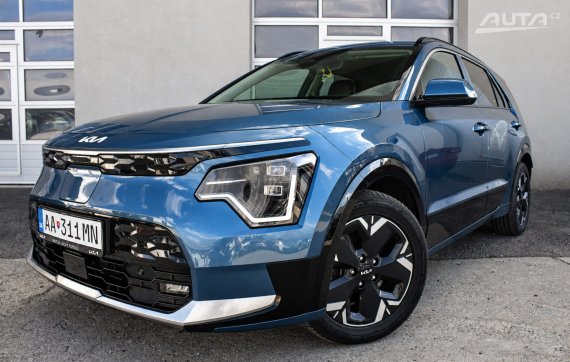 Kia Niro EV / 150kW / ZÁRUKA / AJ NA SPLÁTKY / PROTIÚČET 2024 - hlavní pohled