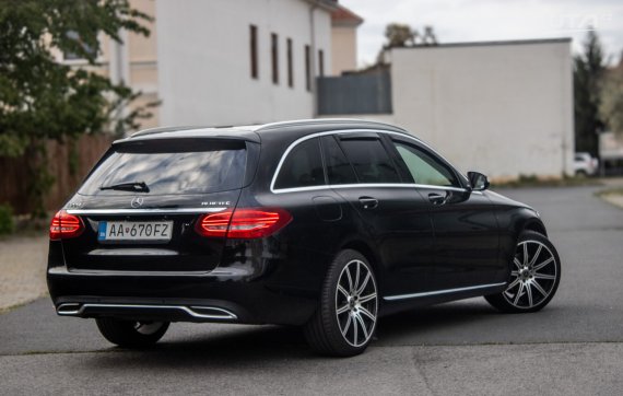 Mercedes-Benz C trieda Kombi 220 BlueTEC Avantgarde 125kW AT/7 RWD / AJ NA SPLÁTKY / PROTIÚČET 2014 černá