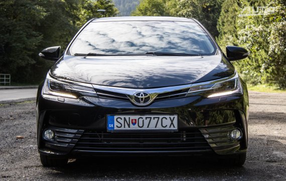 Toyota Corolla 1.6 l Valvematic MDS, 97kW (2017) / AJ NA SPLÁTKY / PROTIÚČET / 2017 černá
