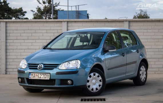 Volkswagen Golf 1.9 TDI Trendline DSG / 77kW / A6 / AJ NA SPLÁTKY / PROTIÚČET 2006 - hlavní pohled