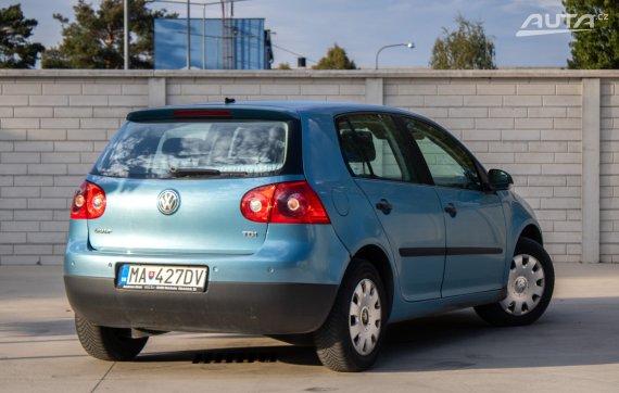 Volkswagen Golf 1.9 TDI Trendline DSG / 77kW / A6 / AJ NA SPLÁTKY / PROTIÚČET 2006 modrá