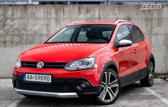 Volkswagen Polo Cross 1.6 TDI DSG, 66kW (2011) / AJ NA SPLÁTKY / PROTIÚČET / 2011 červená
