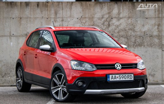Volkswagen Polo Cross 1.6 TDI DSG, 66kW (2011) / AJ NA SPLÁTKY / PROTIÚČET / 2011 červená
