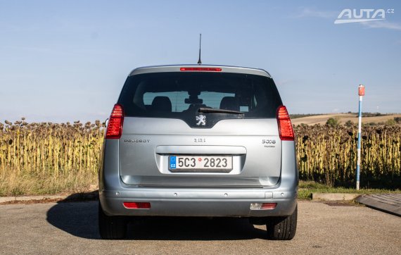 Peugeot 5008 1.6 THP, 115kW (2011) 2011 modrá