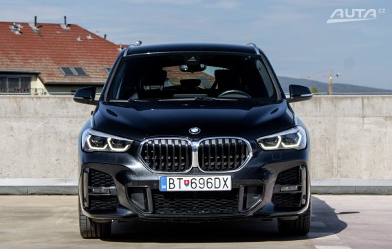 BMW X1 18d xDrive M Sport / 110kW / A8 / ZÁRUKA / AJ NA SPLÁTKY / PROTIÚČET 2021 černá