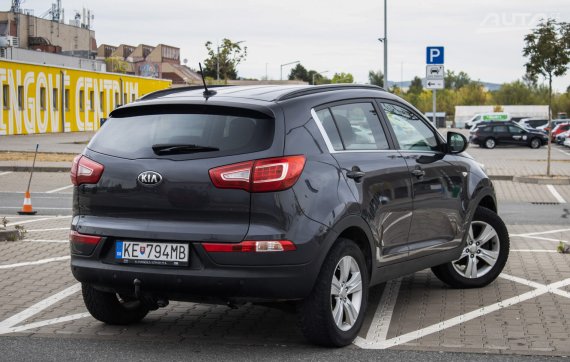 Kia Sportage 1.7 CRDi, 85kW (2014) / AJ NA SPLÁTKY / PROTIÚČET / 2014 šedá