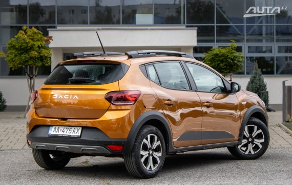 Dacia Sandero Stepway 1.0 TCe LPG / 67kW / M6 / ZÁRUKA / AJ NA SPLÁTKY / PROTIÚČET 2023 oranžová