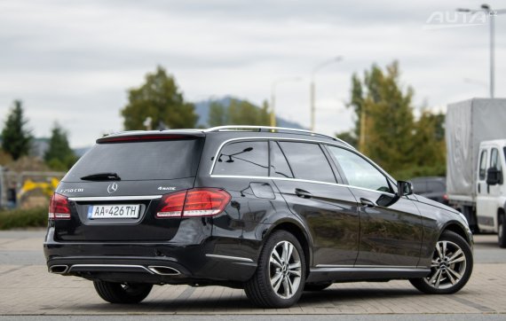 Mercedes-Benz E trieda Kombi 250 CDI / 150kW / A7 / AJ NA SPLÁTKY / PROTIÚČET 2013 černá