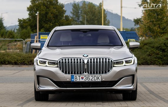 BMW Rad 7 730d mHEV xDrive G11 / 210kW / A8 / ZÁRUKA / AJ NA SPLÁTKY / PROTIÚČET 2021 stříbrná metalíza