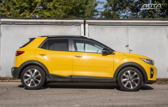 Kia Stonic 1.4 2019 73kW MT/6 / AJ NA SPLÁTKY / PROTIÚČET 2019 žlutá