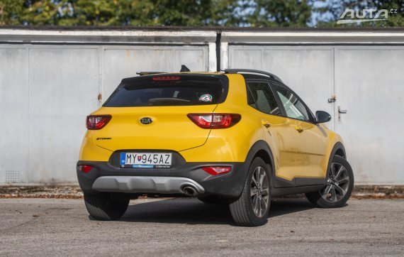 Kia Stonic 1.4 2019 73kW MT/6 / AJ NA SPLÁTKY / PROTIÚČET 2019 žlutá