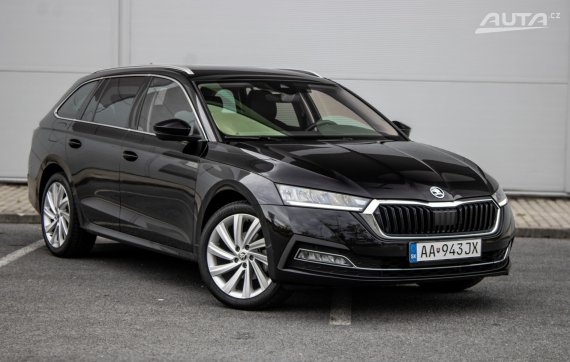 Škoda Octavia Combi 2024 Style AT/7 110kW / AJ NA SPLÁTKY / PROTIÚČET 2024 černá