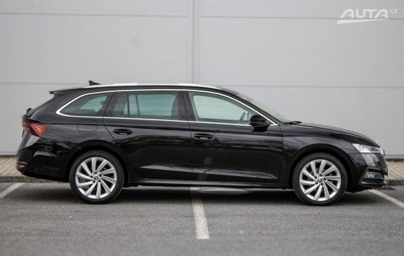 Škoda Octavia Combi 2024 Style AT/7 110kW / AJ NA SPLÁTKY / PROTIÚČET 2024 černá