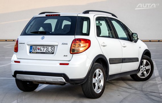 Suzuki SX4 1.6 GLX Outdoor Line 4WD, 88 kW, M5, 5d. / AJ NA SPLÁTKY / PROTIÚČET / 2013 bílá