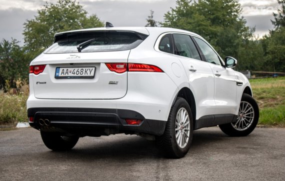 Jaguar F-Pace 2.0D I4 180k AWD A/T, 132 kW, A8 / AJ NA SPLÁTKY / PROTIÚČET / 2020 bílá