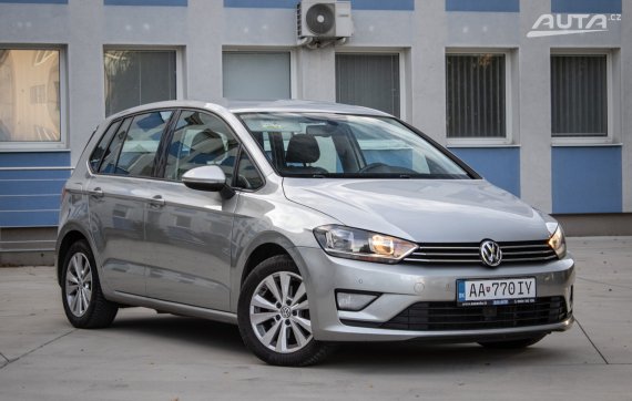 Volkswagen Golf Sportsvan 2.0 TDI BMT DSG, 110kW, A6 / AJ NA SPLÁTKY / PROTIÚČET / 2015 šedá