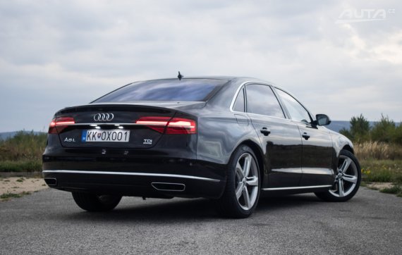 Audi A8 Long 3.0 TDI V6 quattro tiptronic, 190kW (2015) / AJ NA SPLÁTKY / PROTIÚČET / 2015 černá