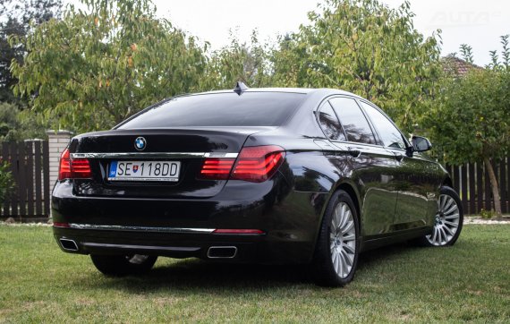 BMW Rad 7 740d xDrive A/T, 230 kW (2014) / AJ NA SPLÁTKY / PROTIÚČET / 2014 černá