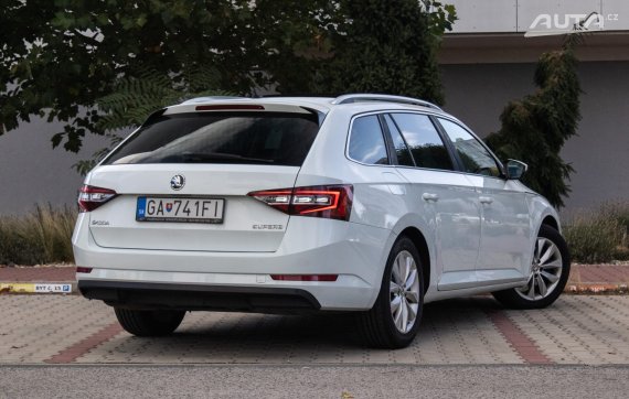 Škoda Superb Combi 2.0 TDI Style DSG, 140kW (2016) / AJ NA SPLÁTKY / PROTIÚČET / 2016 bílá