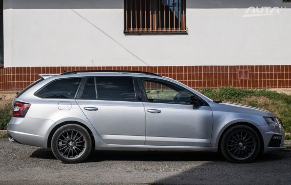 Škoda Octavia Combi 2.0 TDI RS DSG, 135kW (2017) / AJ NA SPLÁTKY / PROTIÚČET / 2017 stříbrná metalíza