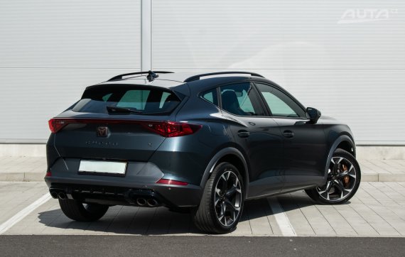 Cupra Formentor 2.0 TSI VZ, 4Drive DSG, 228kW (2022) / AJ NA SPLÁTKY / PROTIÚČET / 2022 šedá