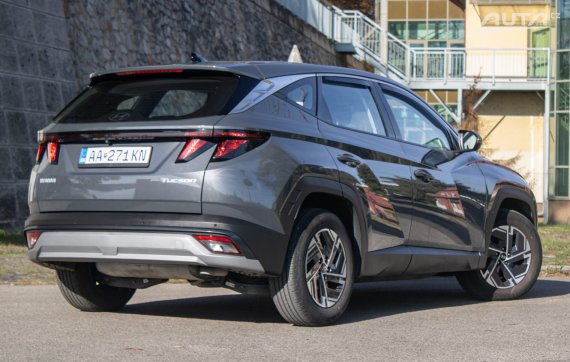 Hyundai Tucson 1.6 T-GDi Family, 117 kW, M6, 5d. / AJ NA SPLÁTKY / PROTIÚČET / 2024 šedá