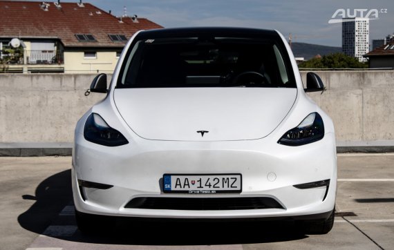 Tesla Model Y Long Range 378kW 2022 / AJ NA SPLÁTKY / PROTIÚČET 2022 bílá