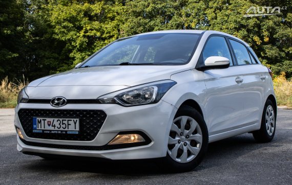 Hyundai i20 1.2i 55kW (2017) / AJ NA SPLÁTKY / PROTIÚČET / 2017 - hlavní pohled
