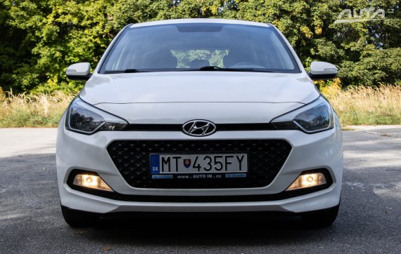 Hyundai i20 1.2i 55kW (2017) / AJ NA SPLÁTKY / PROTIÚČET / 2017 bílá