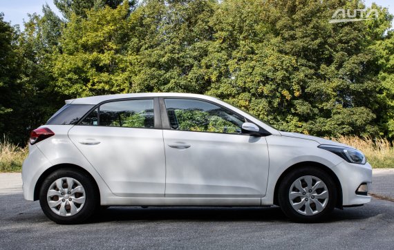 Hyundai i20 1.2i 55kW (2017) / AJ NA SPLÁTKY / PROTIÚČET / 2017 bílá
