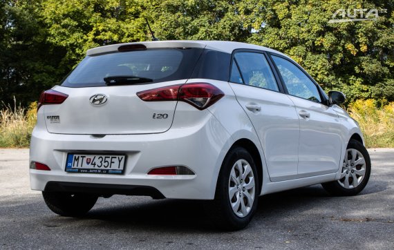 Hyundai i20 1.2i 55kW (2017) / AJ NA SPLÁTKY / PROTIÚČET / 2017 bílá
