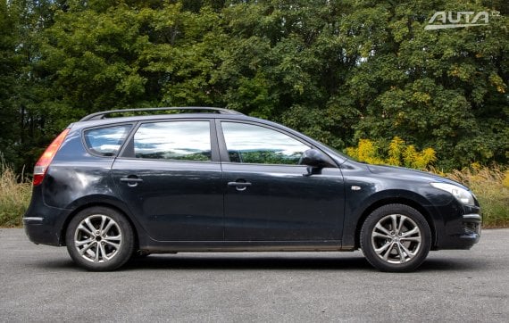 Hyundai i30 CW 1.6i CVVT LPG / 93kW / M5 / AJ NA SPLÁTKY / PROTIÚČET 2009 černá