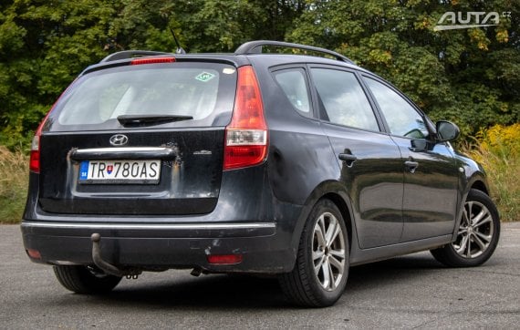 Hyundai i30 CW 1.6i CVVT LPG / 93kW / M5 / AJ NA SPLÁTKY / PROTIÚČET 2009 černá