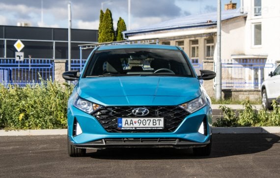 Hyundai i20 Family 73kW AT/7 2023 / AJ NA SPLÁTKY / PROTIÚČET 2023 modrá